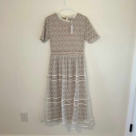 Baltic Born lace dress - Picture 1 of 2